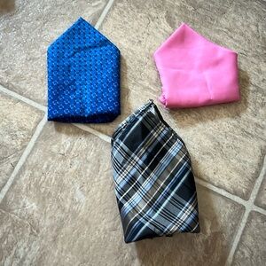 Lot of 3 pocket squares